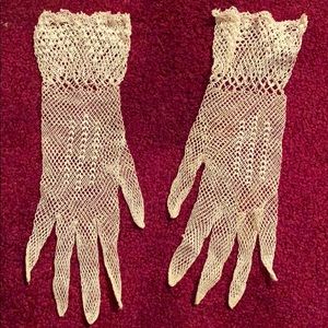 Vintage lace gloves 1920-1930